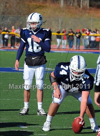 Thumbnail 3 in Greenwich @ Staples (FCIAC Championship) photogallery.