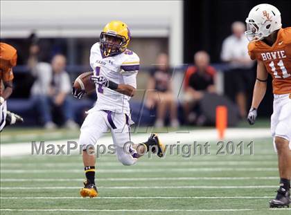 Thumbnail 2 in Karr vs. Bowie (Kirk Herbstreit National Kickoff Classic) photogallery.