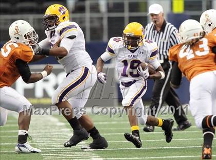 Thumbnail 2 in Karr vs. Bowie (Kirk Herbstreit National Kickoff Classic) photogallery.