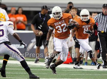 Thumbnail 1 in Karr vs. Bowie (Kirk Herbstreit National Kickoff Classic) photogallery.