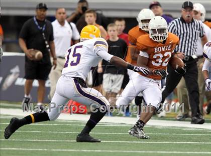 Thumbnail 1 in Karr vs. Bowie (Kirk Herbstreit National Kickoff Classic) photogallery.