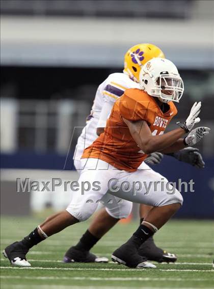 Thumbnail 1 in Karr vs. Bowie (Kirk Herbstreit National Kickoff Classic) photogallery.