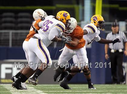Thumbnail 3 in Karr vs. Bowie (Kirk Herbstreit National Kickoff Classic) photogallery.