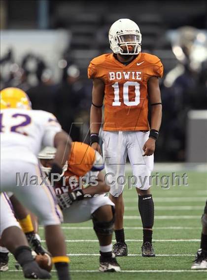Thumbnail 1 in Karr vs. Bowie (Kirk Herbstreit National Kickoff Classic) photogallery.