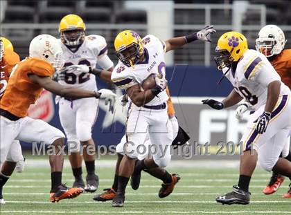 Thumbnail 2 in Karr vs. Bowie (Kirk Herbstreit National Kickoff Classic) photogallery.