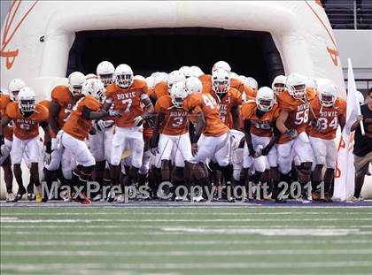 Thumbnail 1 in Karr vs. Bowie (Kirk Herbstreit National Kickoff Classic) photogallery.