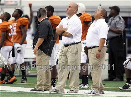 Thumbnail 3 in Karr vs. Bowie (Kirk Herbstreit National Kickoff Classic) photogallery.