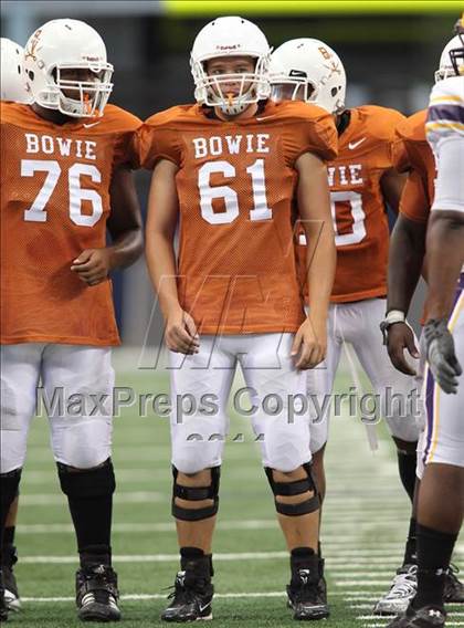 Thumbnail 1 in Karr vs. Bowie (Kirk Herbstreit National Kickoff Classic) photogallery.