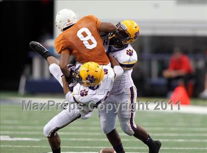 Thumbnail 3 in Karr vs. Bowie (Kirk Herbstreit National Kickoff Classic) photogallery.