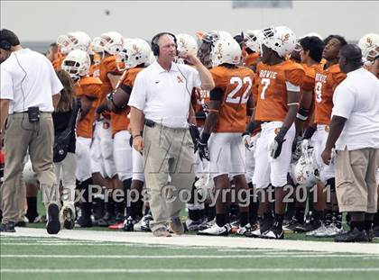 Thumbnail 3 in Karr vs. Bowie (Kirk Herbstreit National Kickoff Classic) photogallery.