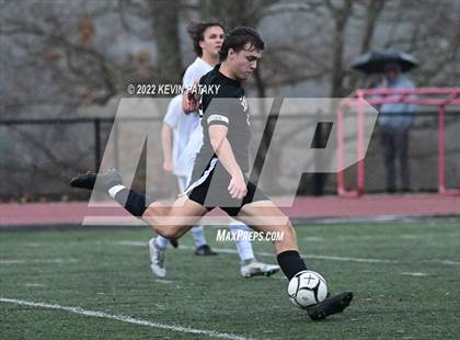 Thumbnail 1 in Pomperaug @ Xavier (CIAC Class L Quarterfinal) photogallery.