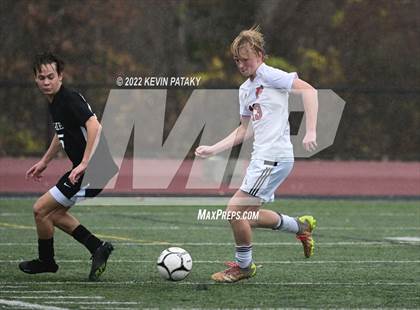 Thumbnail 1 in Pomperaug @ Xavier (CIAC Class L Quarterfinal) photogallery.