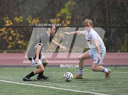 Thumbnail 3 in Pomperaug @ Xavier (CIAC Class L Quarterfinal) photogallery.