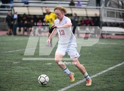Thumbnail 3 in Pomperaug @ Xavier (CIAC Class L Quarterfinal) photogallery.