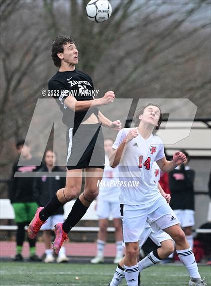 Thumbnail 1 in Pomperaug @ Xavier (CIAC Class L Quarterfinal) photogallery.
