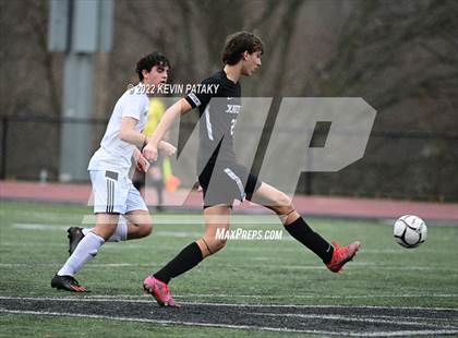 Thumbnail 2 in Pomperaug @ Xavier (CIAC Class L Quarterfinal) photogallery.