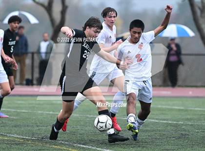 Thumbnail 1 in Pomperaug @ Xavier (CIAC Class L Quarterfinal) photogallery.