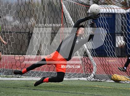 Thumbnail 3 in Pomperaug @ Xavier (CIAC Class L Quarterfinal) photogallery.