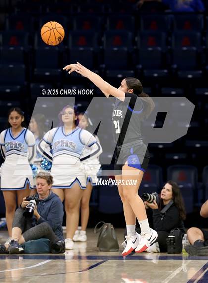 Thumbnail 1 in Catalina Foothills vs Pueblo (McKale Center) photogallery.