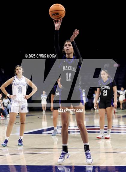 Thumbnail 3 in Catalina Foothills vs Pueblo (McKale Center) photogallery.