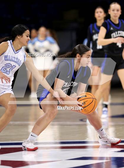 Thumbnail 2 in Catalina Foothills vs Pueblo (McKale Center) photogallery.