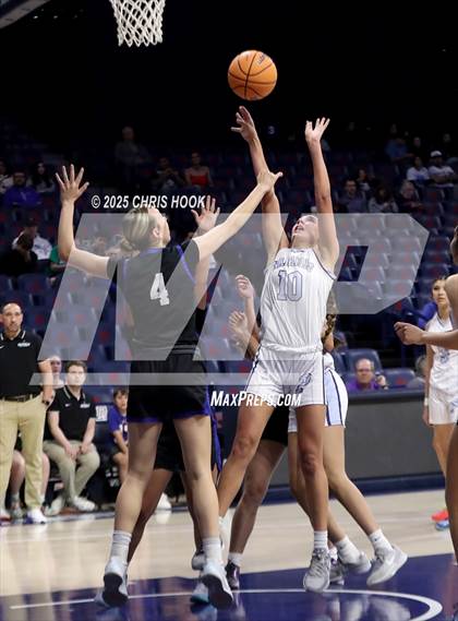 Thumbnail 1 in Catalina Foothills vs Pueblo (McKale Center) photogallery.