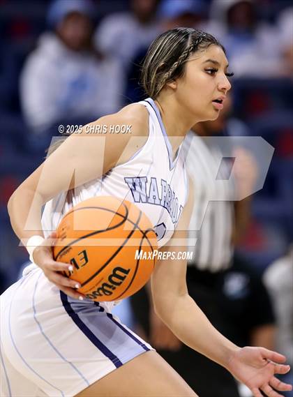 Thumbnail 2 in Catalina Foothills vs Pueblo (McKale Center) photogallery.