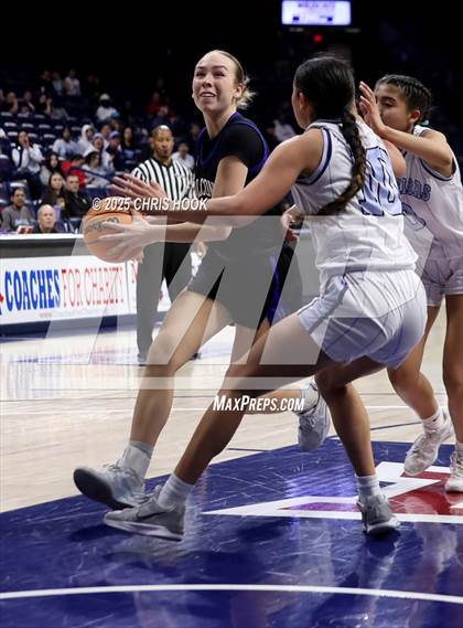 Thumbnail 3 in Catalina Foothills vs Pueblo (McKale Center) photogallery.