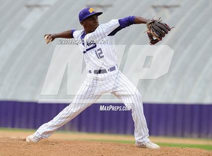 Thumbnail 2 in DeQuincy vs. St. Augustine photogallery.