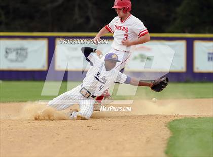 Thumbnail 2 in DeQuincy vs. St. Augustine photogallery.