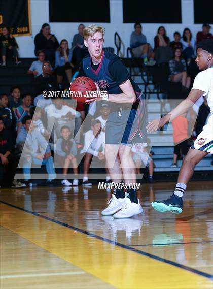 Thumbnail 1 in Ventura County All-Star Game photogallery.