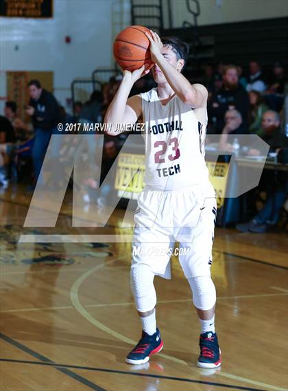 Thumbnail 1 in Ventura County All-Star Game photogallery.