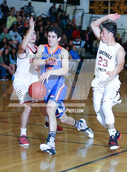 Thumbnail 2 in Ventura County All-Star Game photogallery.
