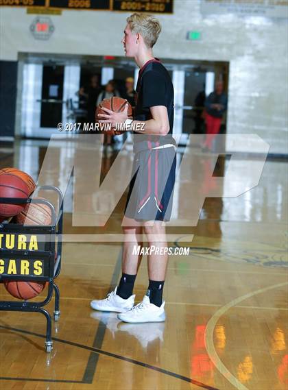 Thumbnail 1 in Ventura County All-Star Game photogallery.