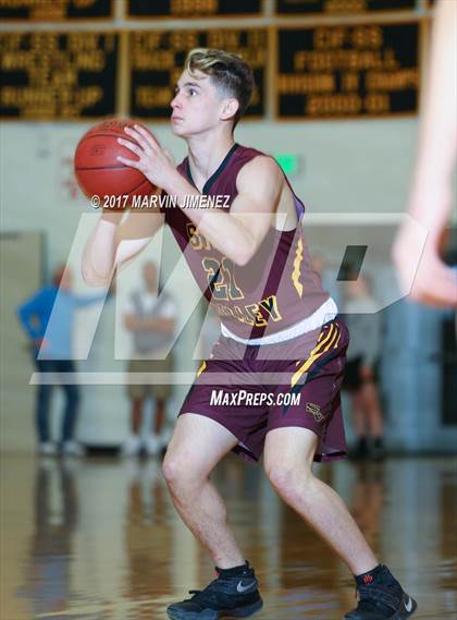 Thumbnail 3 in Ventura County All-Star Game photogallery.