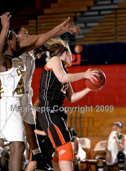 Thumbnail 1 in Grissom vs. Carver-Montgomery (Huntsville Times Ladies Classic) photogallery.
