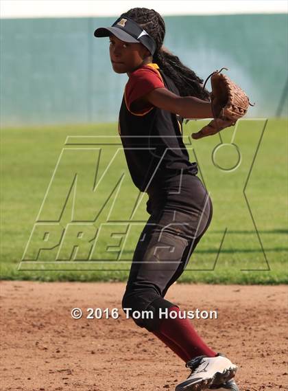 Thumbnail 1 in Monrovia vs Arcadia photogallery.