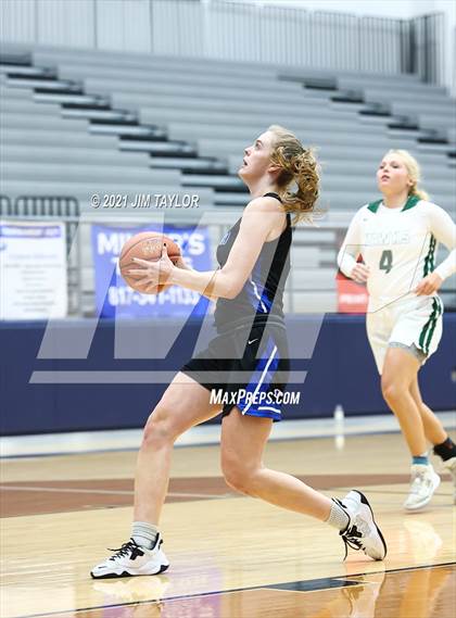 Thumbnail 3 in Decatur vs Birdville (Raising Cane's Chicken Lady Roo Christmas Classic) photogallery.