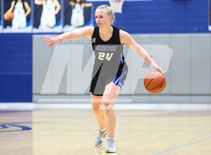 Thumbnail 2 in Decatur vs Birdville (Raising Cane's Chicken Lady Roo Christmas Classic) photogallery.