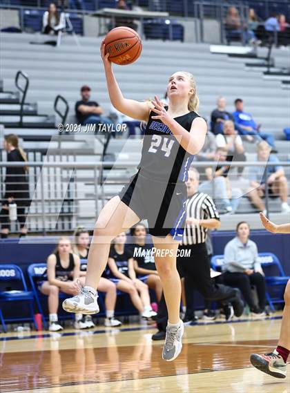 Thumbnail 3 in Decatur vs Birdville (Raising Cane's Chicken Lady Roo Christmas Classic) photogallery.