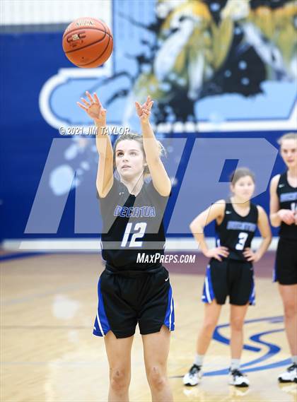 Thumbnail 3 in Decatur vs Birdville (Raising Cane's Chicken Lady Roo Christmas Classic) photogallery.