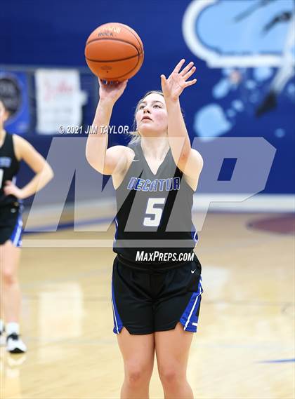 Thumbnail 3 in Decatur vs Birdville (Raising Cane's Chicken Lady Roo Christmas Classic) photogallery.