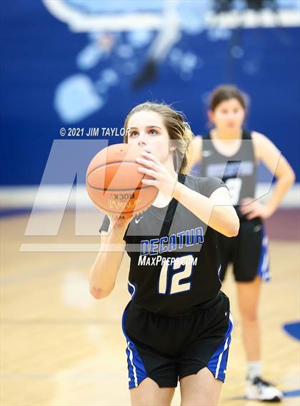 Thumbnail 1 in Decatur vs Birdville (Raising Cane's Chicken Lady Roo Christmas Classic) photogallery.