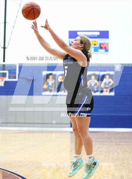 Thumbnail 1 in Decatur vs Birdville (Raising Cane's Chicken Lady Roo Christmas Classic) photogallery.