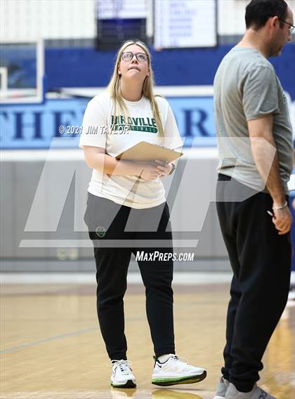 Thumbnail 1 in Decatur vs Birdville (Raising Cane's Chicken Lady Roo Christmas Classic) photogallery.