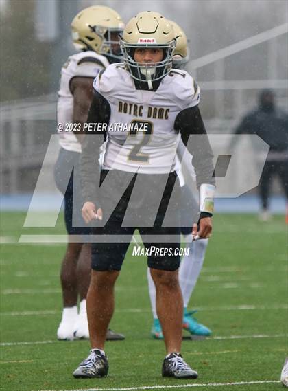 Thumbnail 1 in Notre Dame Catholic vs. Bloomfield (CIAC Class S Semifinal) photogallery.