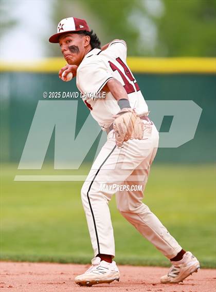 Thumbnail 2 in Fort Morgan @ Windsor (CHSAA 4A Regional Finals Game 2) photogallery.