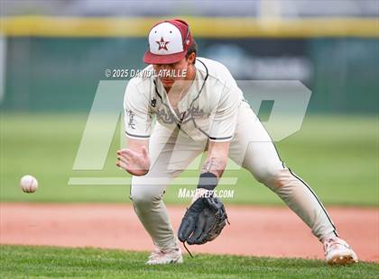 Thumbnail 1 in Fort Morgan @ Windsor (CHSAA 4A Regional Finals Game 2) photogallery.