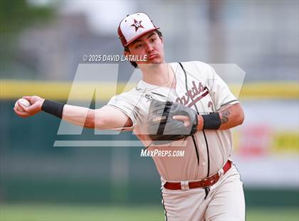 Thumbnail 1 in Fort Morgan @ Windsor (CHSAA 4A Regional Finals Game 2) photogallery.
