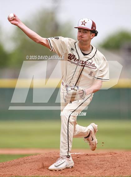 Thumbnail 3 in Fort Morgan @ Windsor (CHSAA 4A Regional Finals Game 2) photogallery.